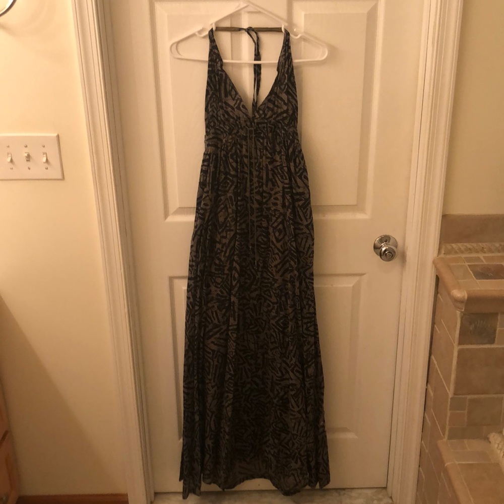 Maxi dress with halter top